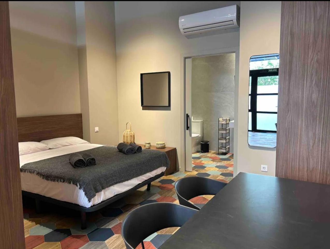 Reina Flats Valencia Playa El Cabanyal Appartement Buitenkant foto